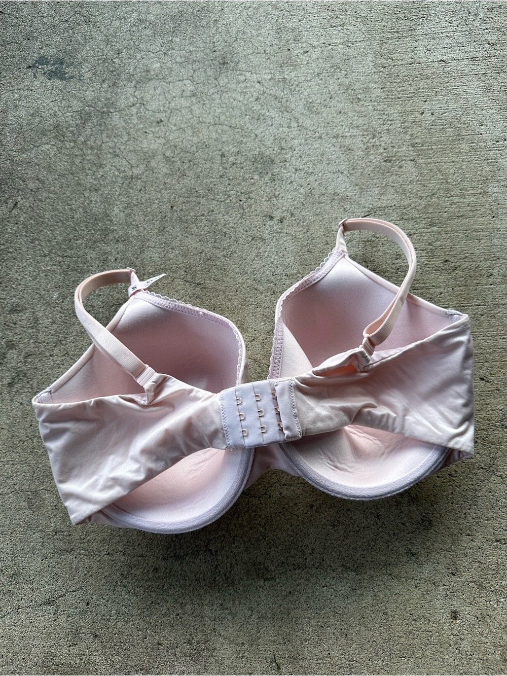 Victorias Secret Body Pink Lightly Lined Bra - Picture 2 of 5
